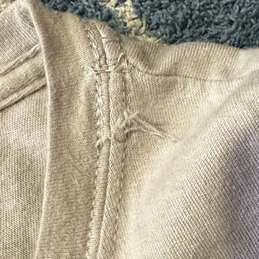 Hot Topic Tee - Picture 6 of 7